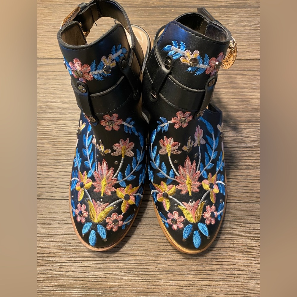 Floral Embroidered Black Ankle Boots - Picture 1 of 6